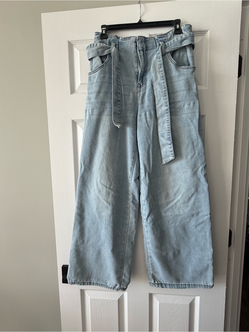 Express Light Blue High-Waist Wide Leg Jeans with Self Belt